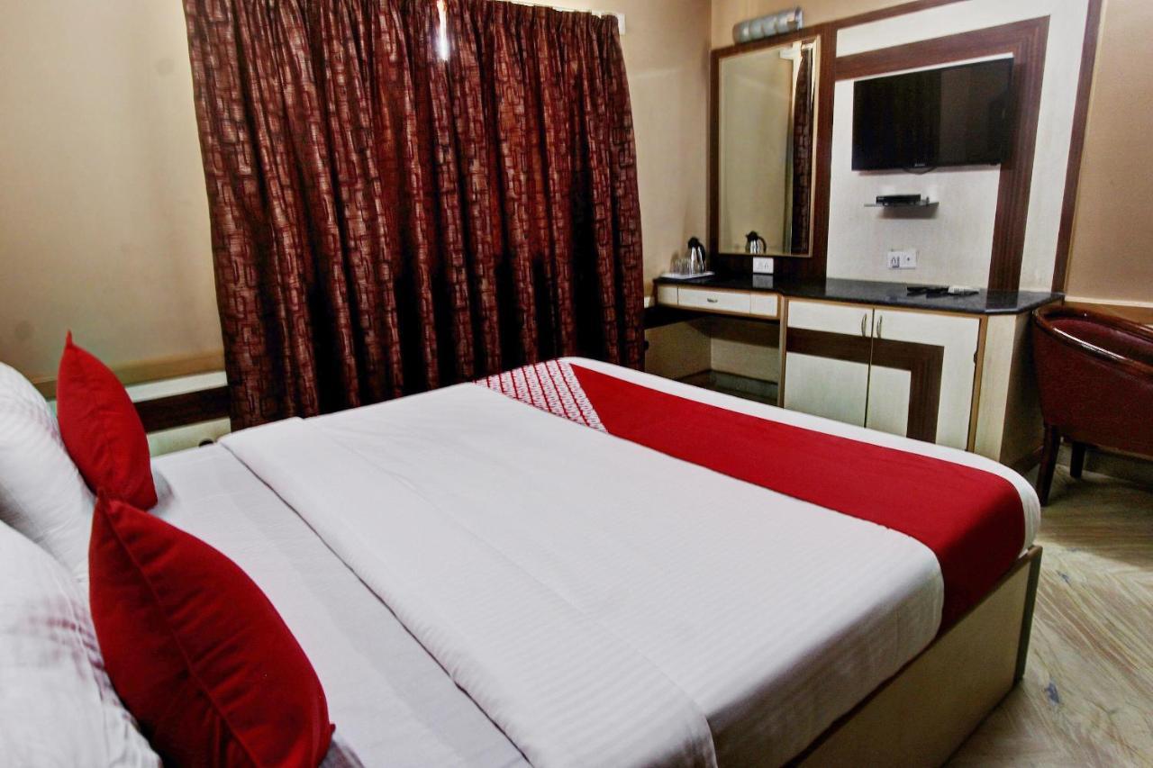Hotel Vaccinated Staff - Collection O 13595 Vt Residency Bangalore Exterior foto