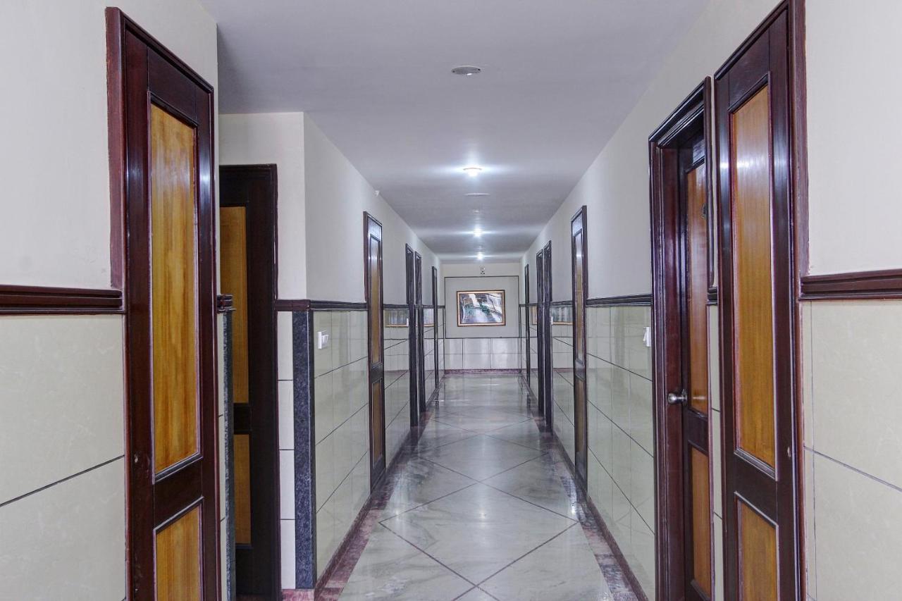 Hotel Vaccinated Staff - Collection O 13595 Vt Residency Bangalore Exterior foto