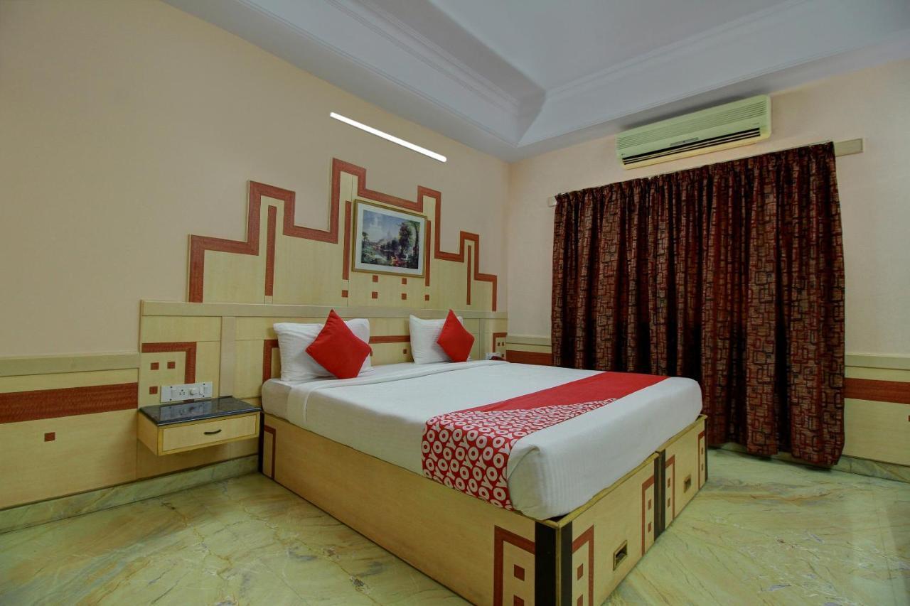 Hotel Vaccinated Staff - Collection O 13595 Vt Residency Bangalore Exterior foto